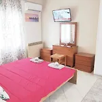 度假居 Regina House *